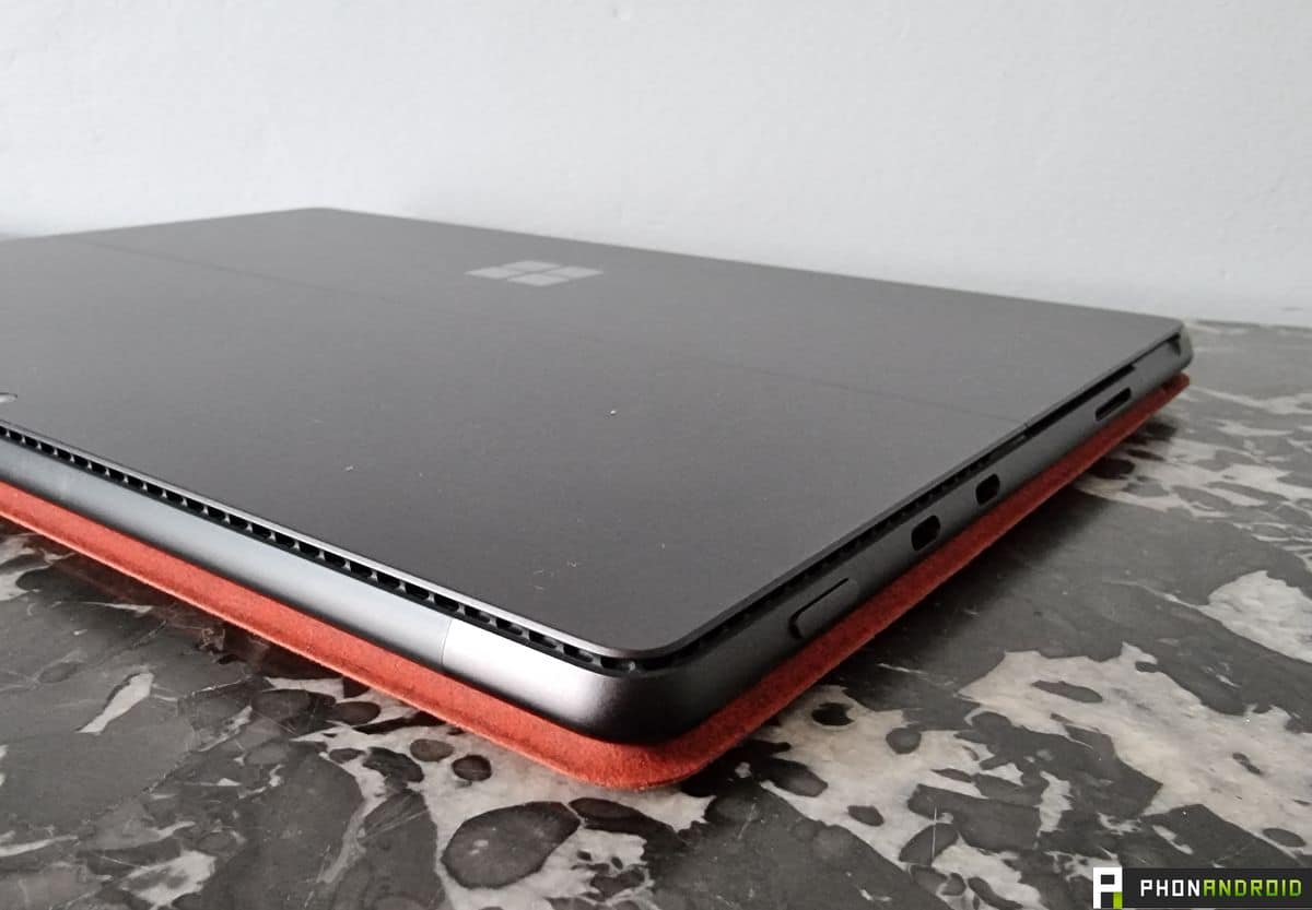 Surface Pro 8